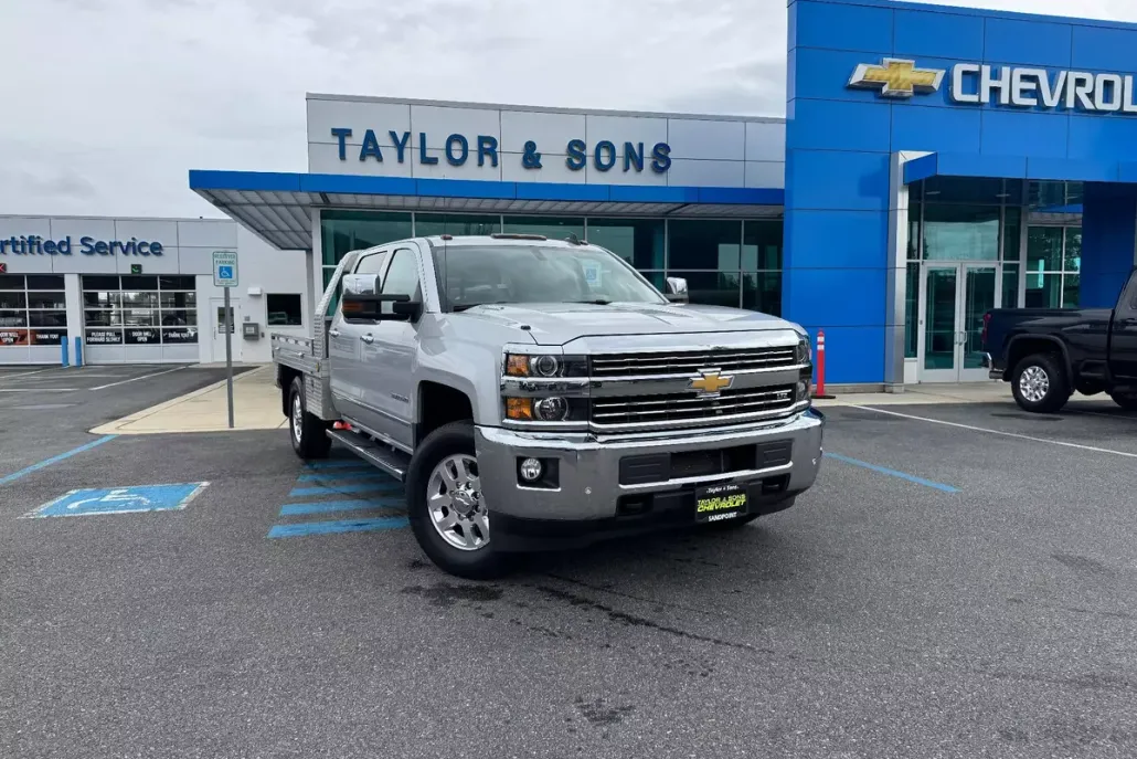 2015 Chevrolet Silverado 3500HD LTZ photo 1