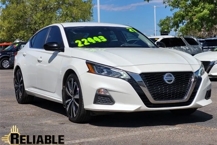 2021 Nissan Altima SR photo 1
