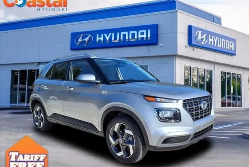 2025 Hyundai Venue SEL photo 1