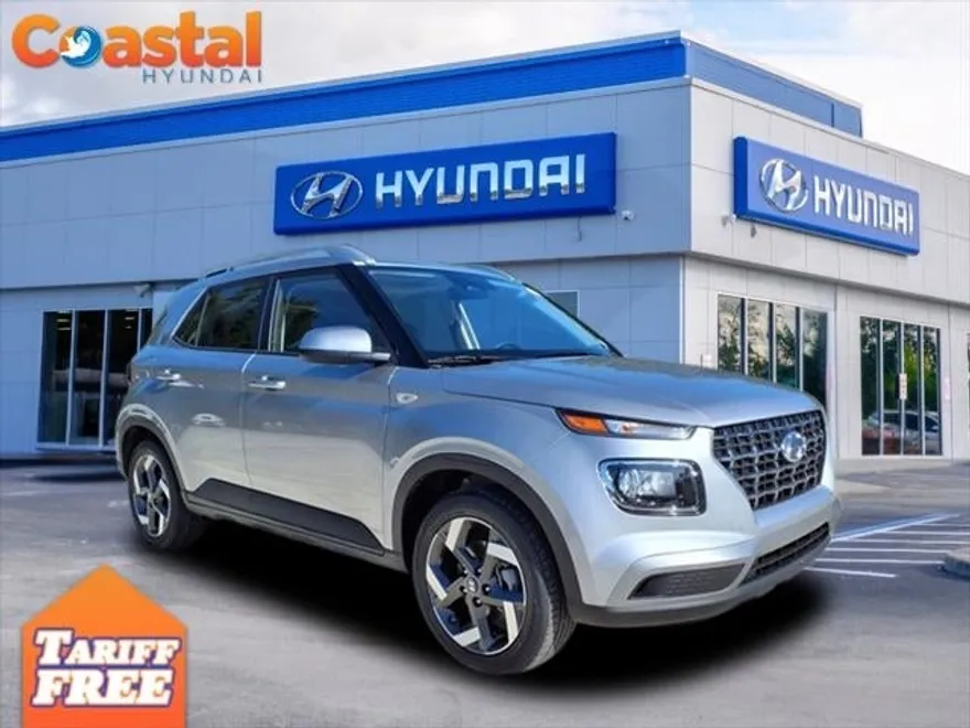 2025 Hyundai Venue SEL photo 1