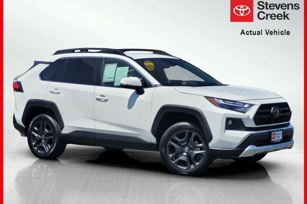 2023 Toyota RAV4 Adventure photo 1