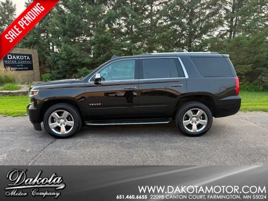 2017 Chevrolet Tahoe Premier photo 1