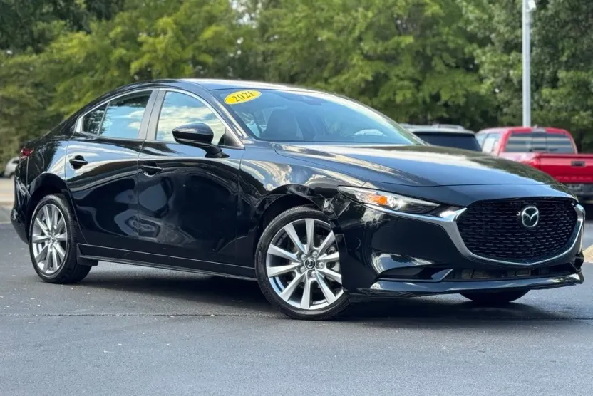 2021 Mazda Mazda3 Preferred photo 1
