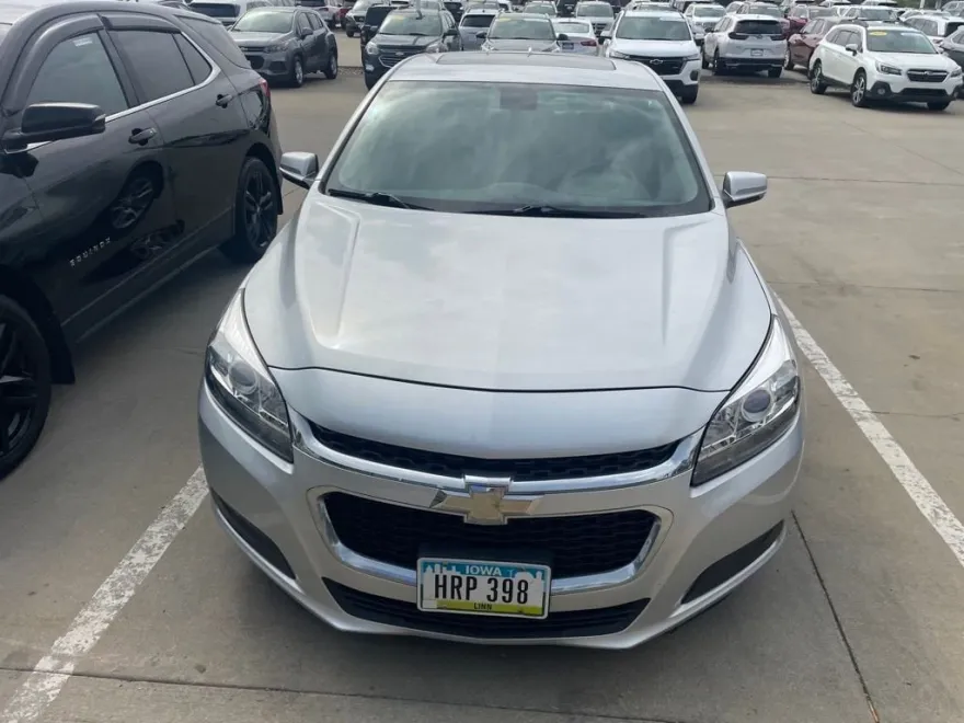 2014 Chevrolet Malibu 1LT photo 1