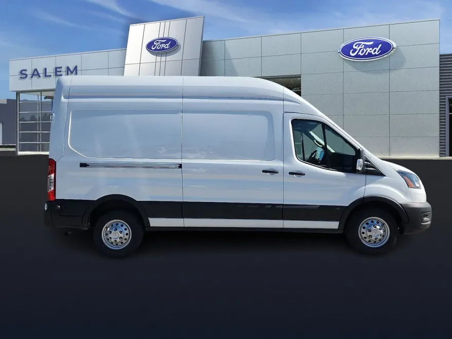2025 Ford Transit photo 2