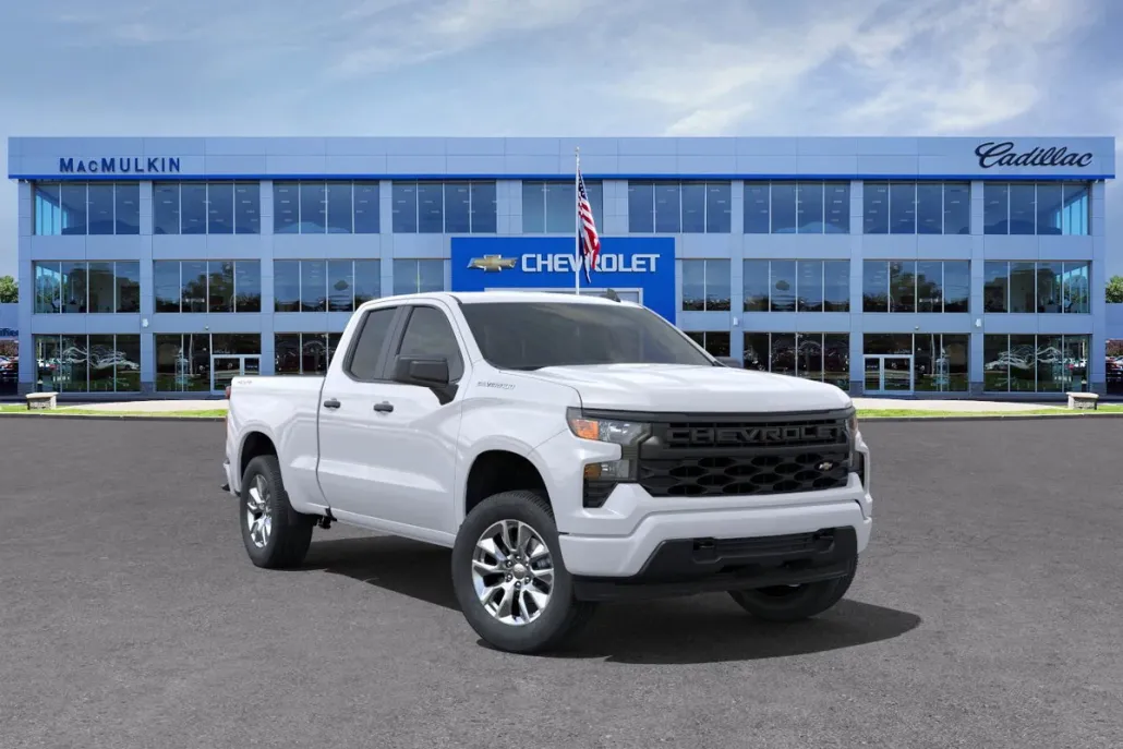 2024 Chevrolet Silverado 1500 Custom photo 1