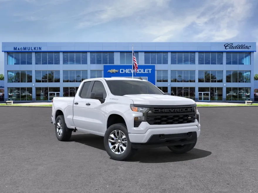 2024 Chevrolet Silverado 1500 Custom photo 1