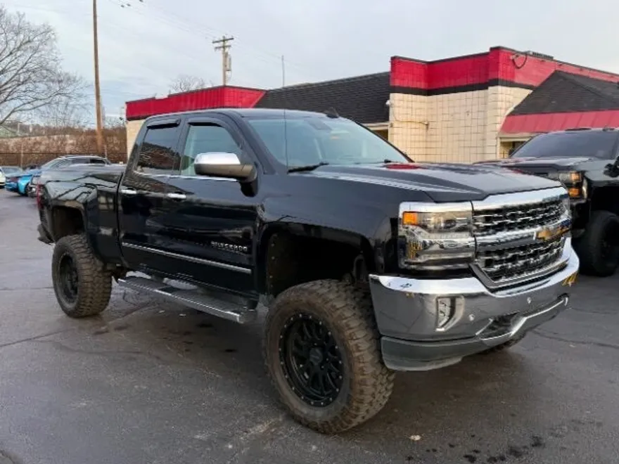 2016 Chevrolet Silverado 1500 LTZ photo 1