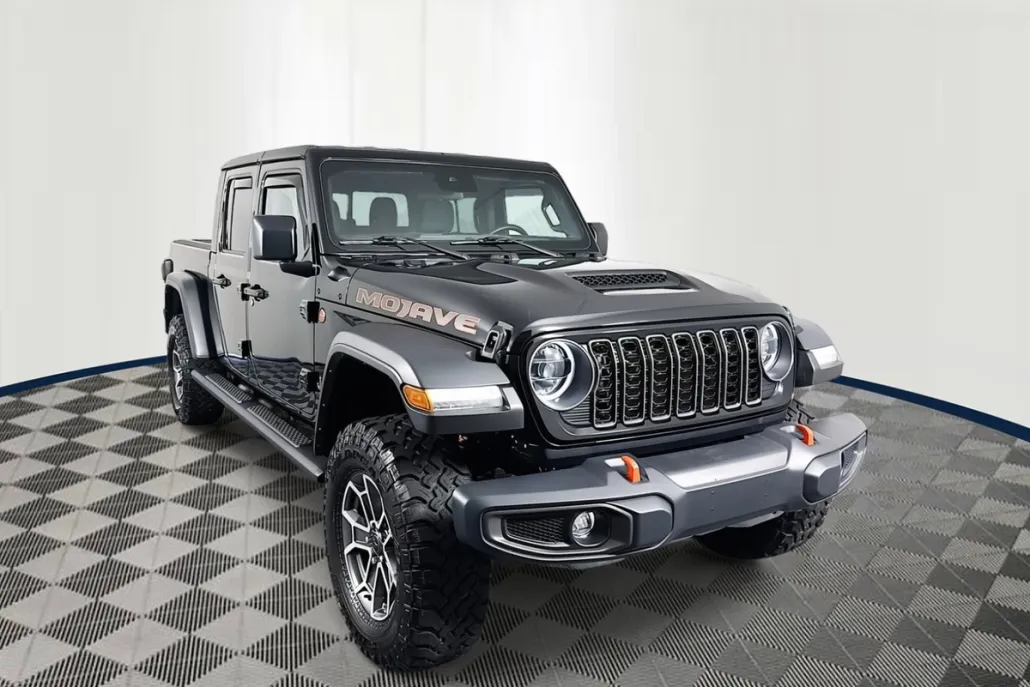 2024 Jeep Gladiator Mojave photo 1