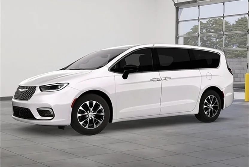 2026 Chrysler Pacifica photo 1