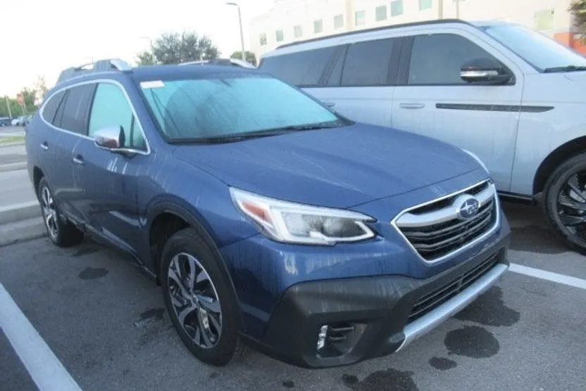 2020 Subaru Outback Touring XT photo 1