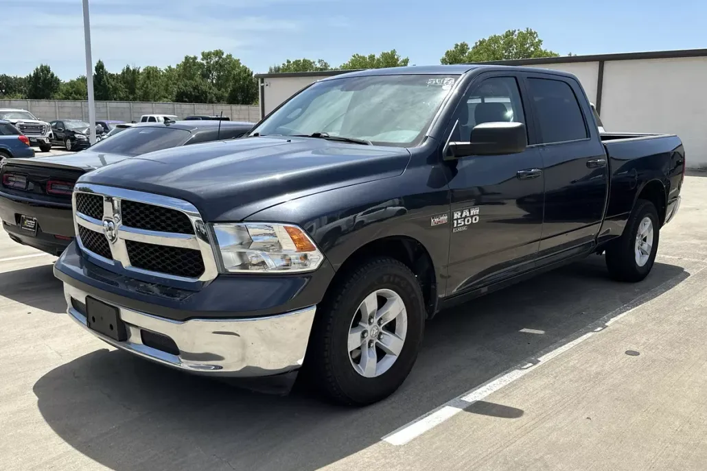 2019 Ram 1500 Classic SLT photo 1