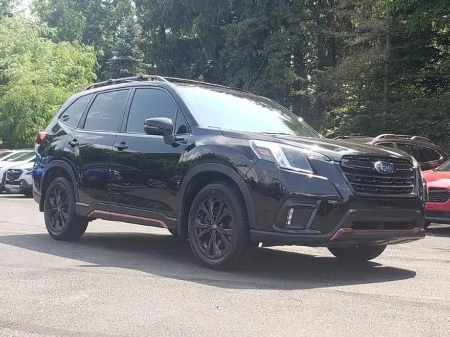 2023 Subaru Forester Sport photo 1
