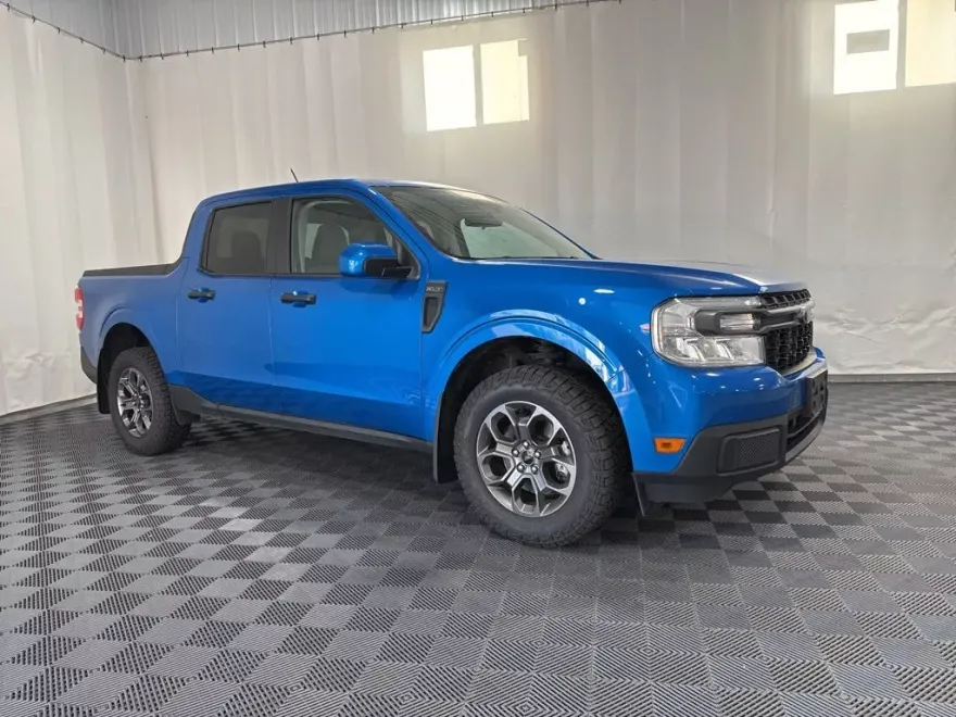 2022 Ford Maverick XLT photo 1