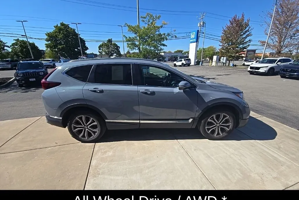 2020 Honda CR-V Touring photo 1