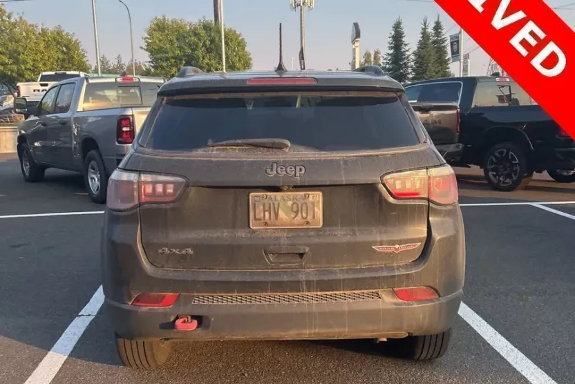 2020 Jeep Compass Trailhawk photo 1