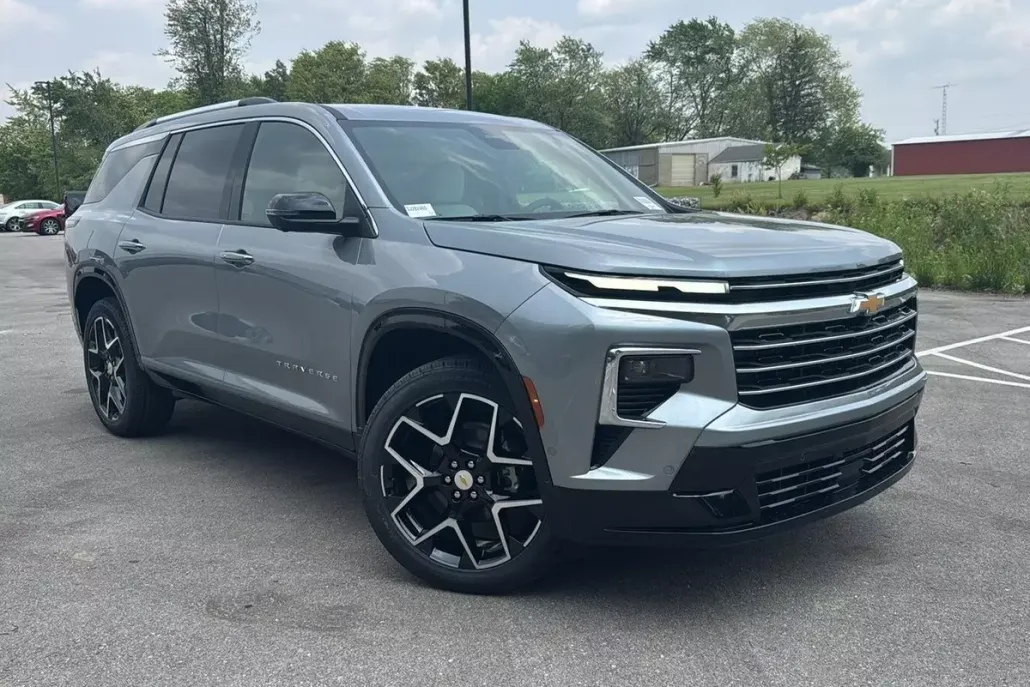 2025 Chevrolet Traverse High Country photo 1