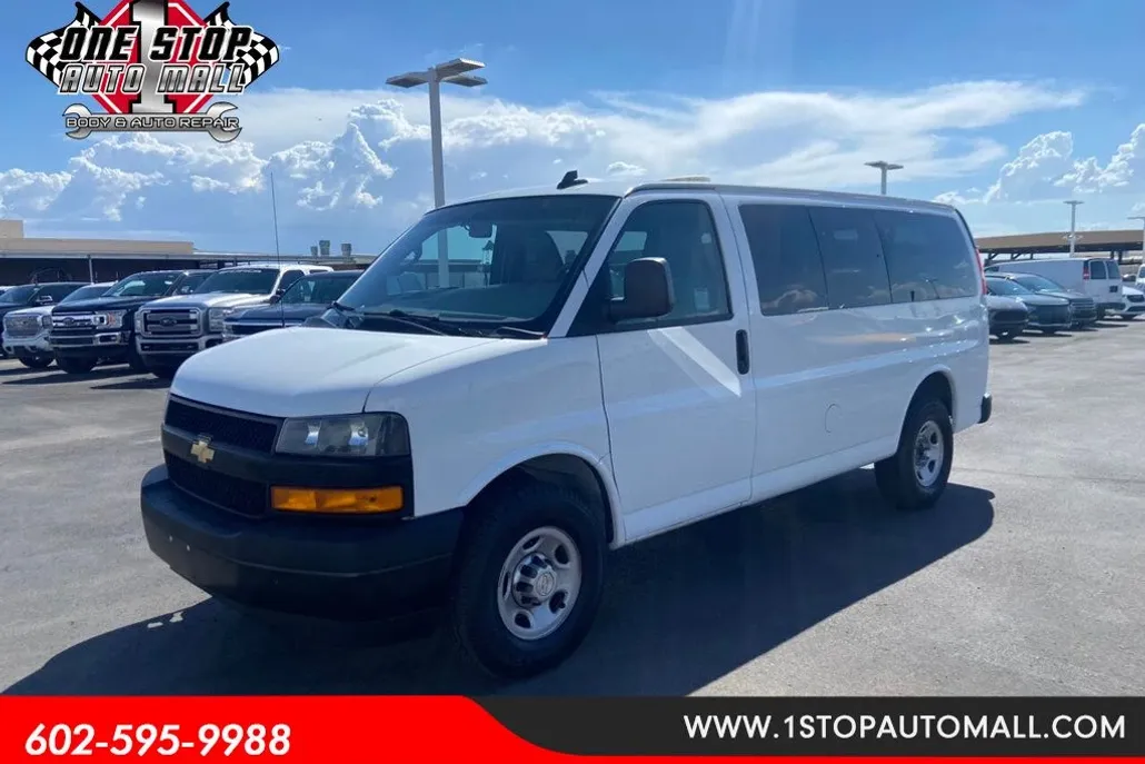 2019 Chevrolet Express Passenger 3500 LS Van photo 1