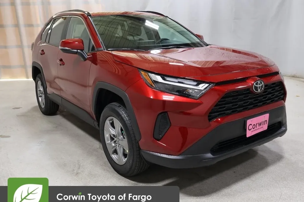 2025 Toyota RAV4 XLE photo 1