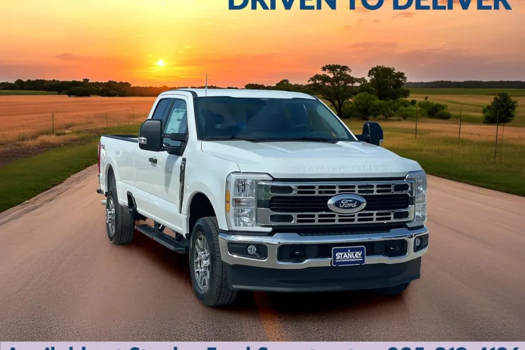 2025 Ford F-350 XLT photo 1