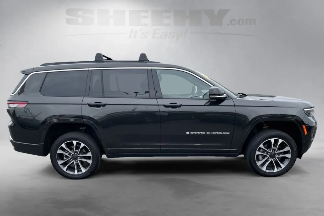 2024 Jeep Grand Cherokee Overland photo 1