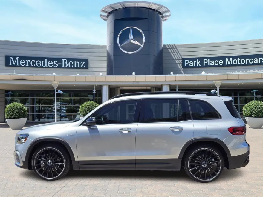 2024 Mercedes Benz GLB 35 AMG photo 1