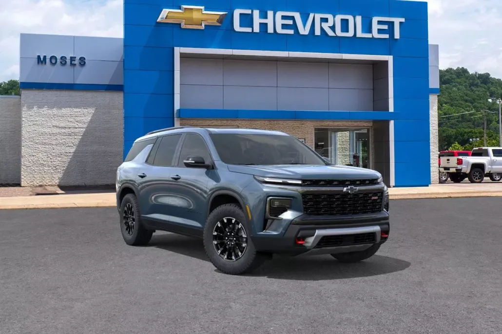 2026 Chevrolet Traverse Z71 photo 1