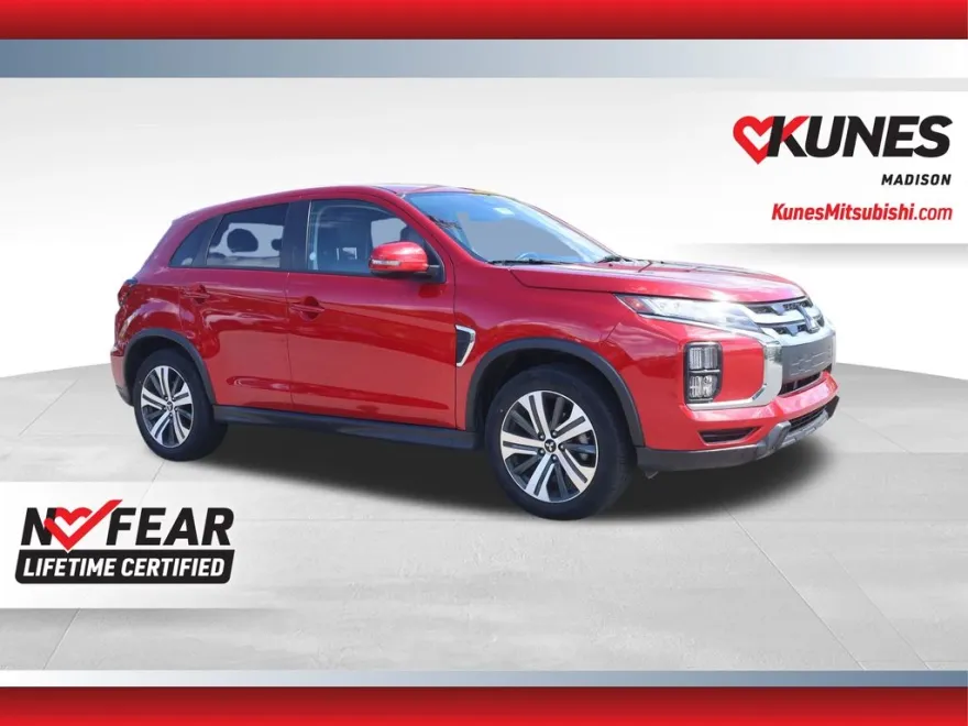 2024 Mitsubishi Outlander Sport ES photo 1