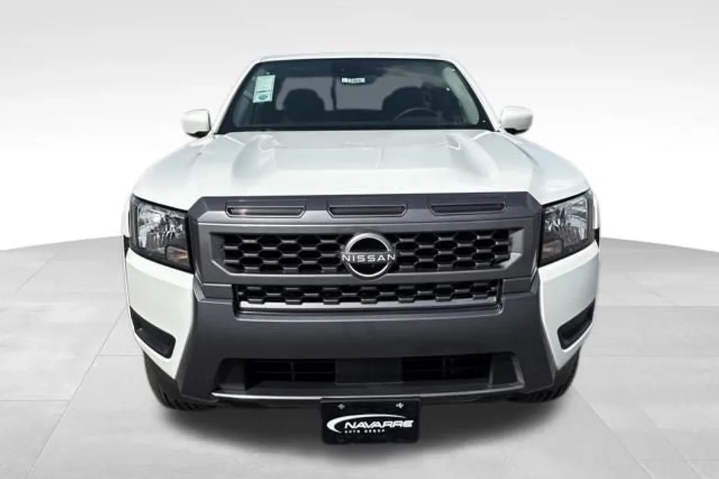 2025 Nissan Frontier SV photo 1