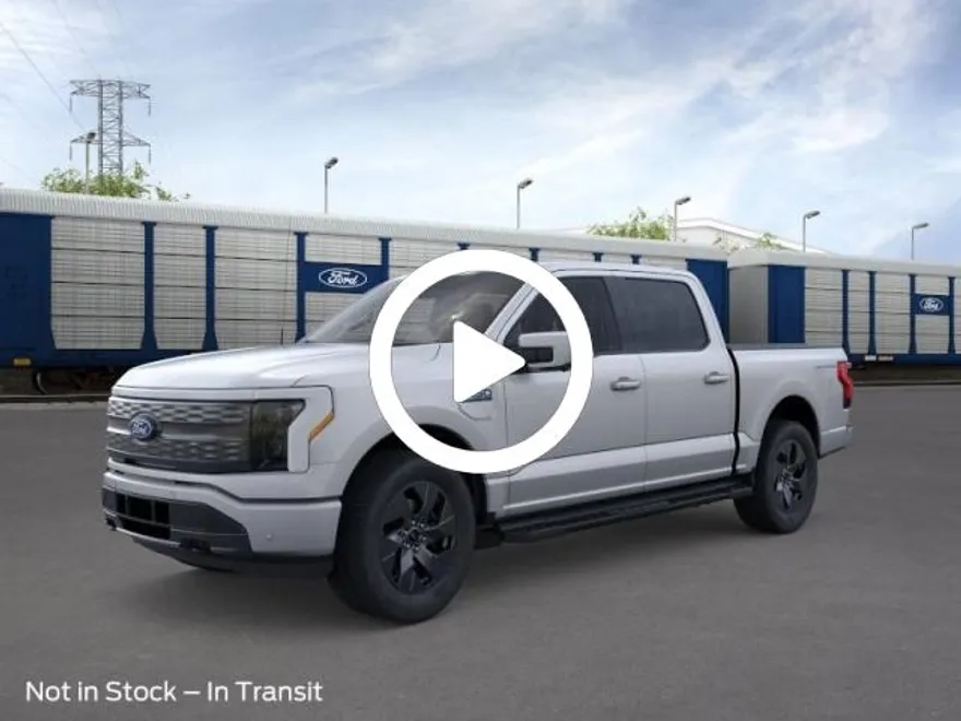 2025 Ford F-150 Lightning Lariat photo 1