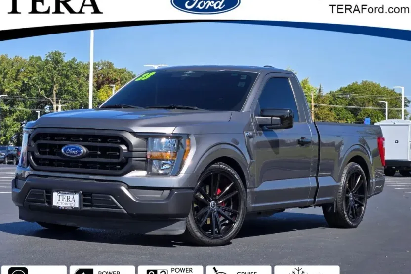 2023 Ford F-150 XL photo 1