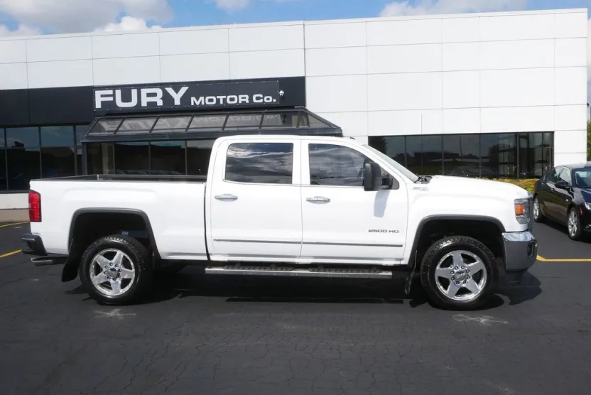 2015 Gmc Sierra 2500 HD SLT photo 1