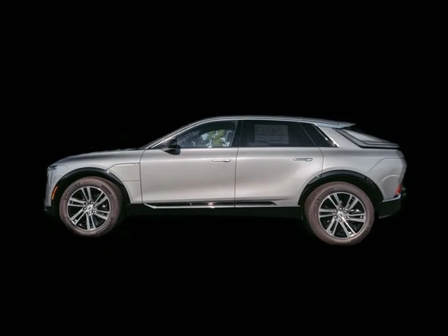 2026 Cadillac Lyriq Luxury photo 1
