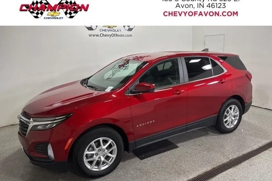 2022 Chevrolet Equinox LT photo 1