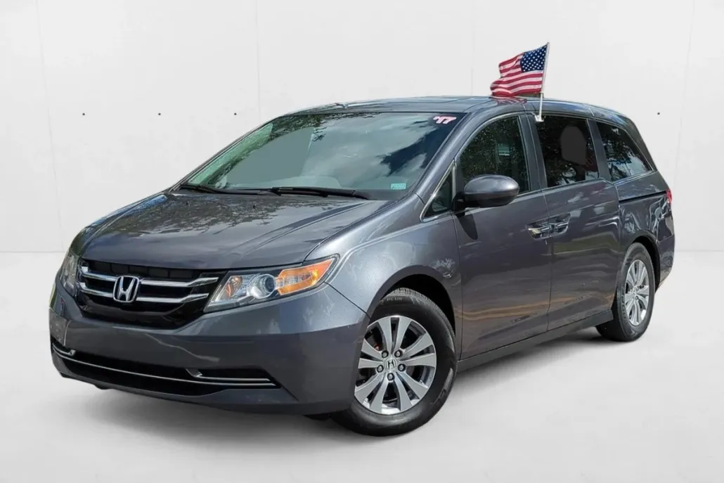 2017 Honda Odyssey EX-L photo 1