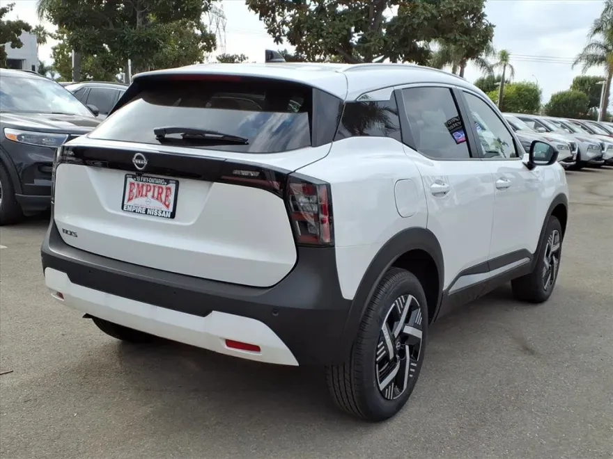 2026 Nissan Kicks SV photo 1