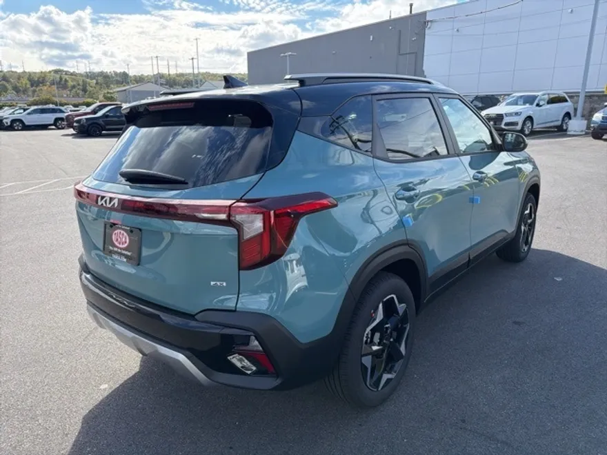 2026 Kia Seltos S photo 1