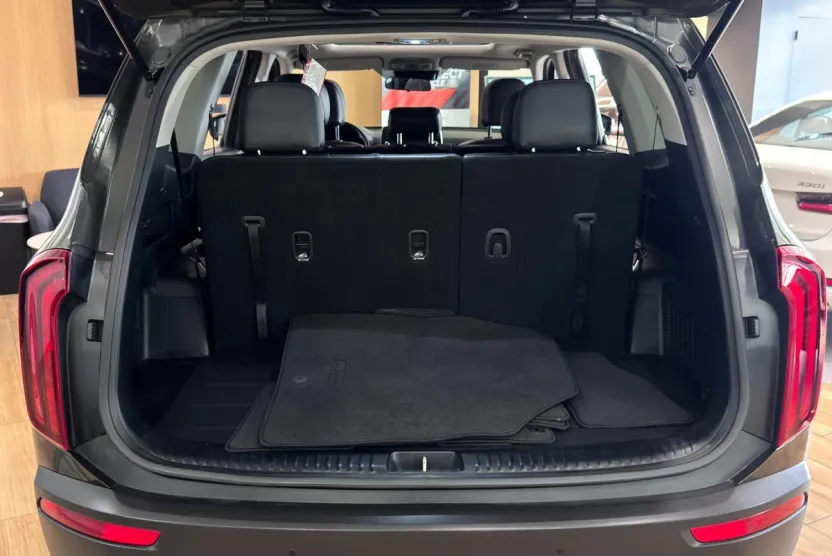 2020 Kia Telluride S photo 1