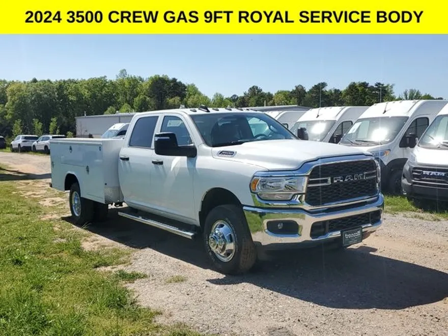 2024 Ram 3500 Tradesman photo 1