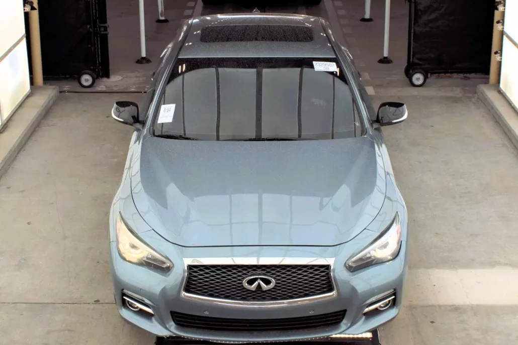 2017 Infiniti Q50 photo 1