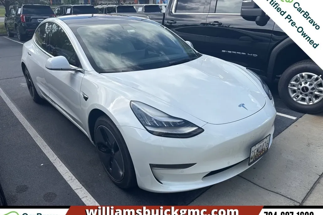 2018 Tesla Model 3 Mid Range photo 1