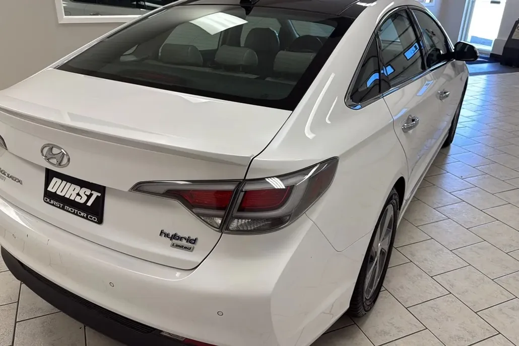 2017 Hyundai Sonata Hybrid Limited photo 1