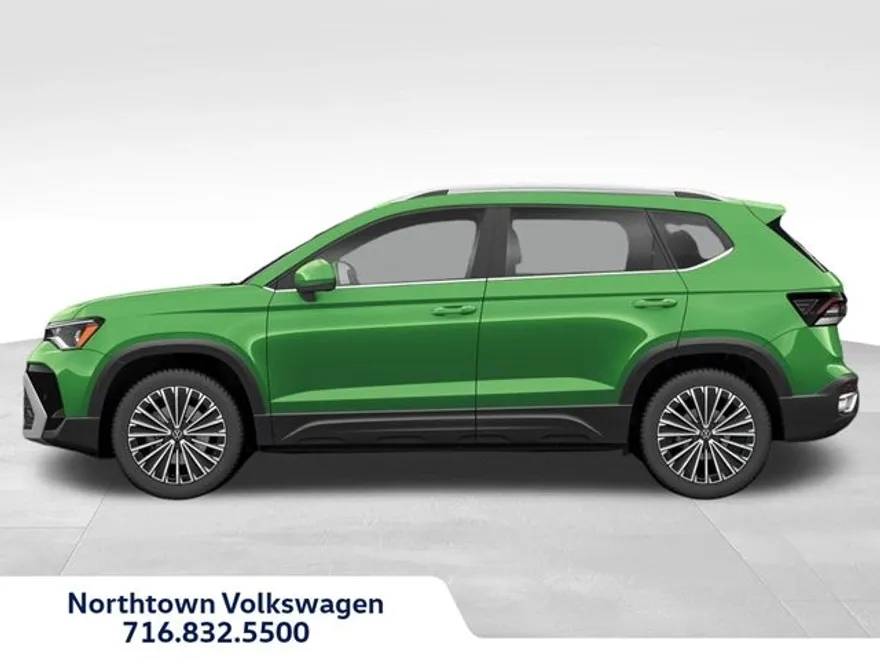 2025 Volkswagen Taos SE photo 1