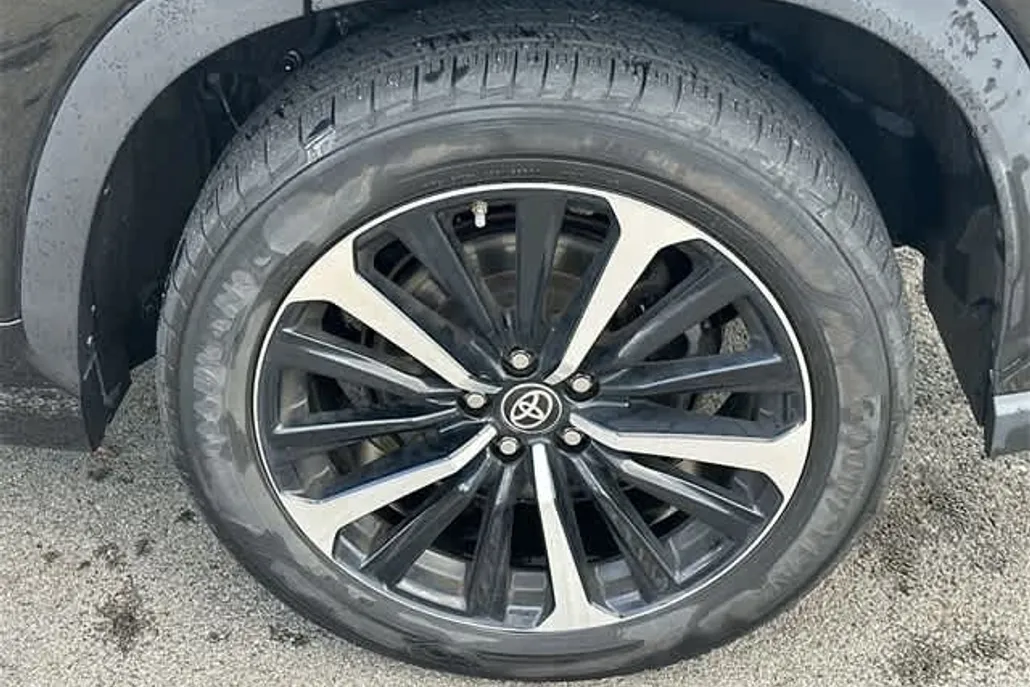 2021 Toyota Highlander XSE photo 1