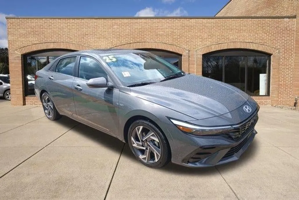2025 Hyundai Elantra Hybrid Limited photo 1