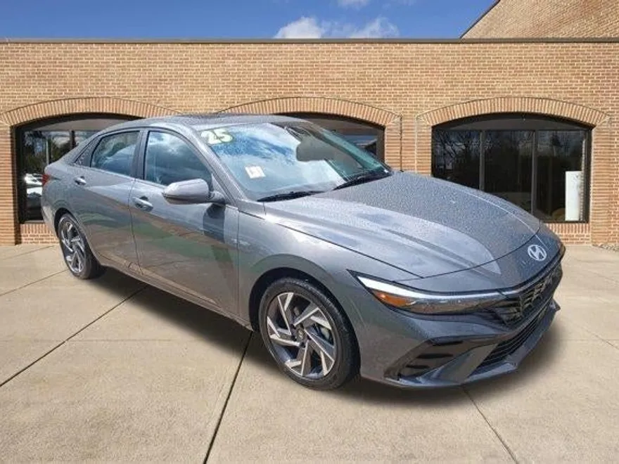 2025 Hyundai Elantra Hybrid Limited photo 1