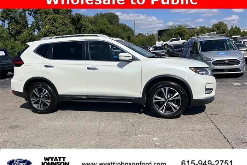 2017 Nissan Rogue SL photo 1