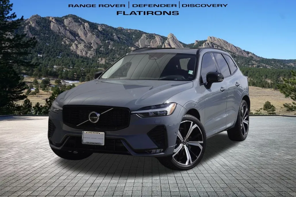 2023 Volvo XC60 Ultimate photo 1