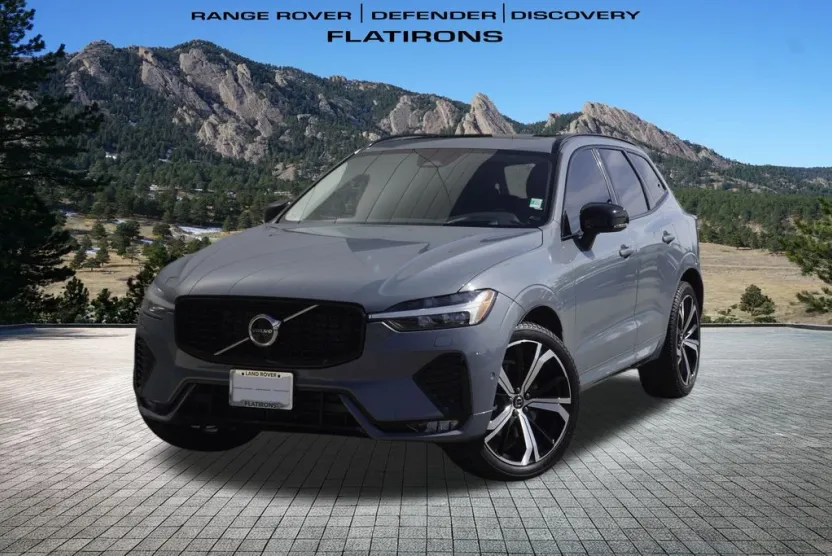 2023 Volvo XC60 Ultimate photo 1