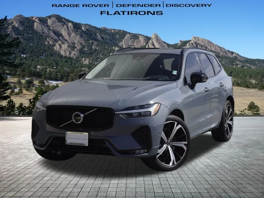 2023 Volvo XC60 Ultimate photo 1